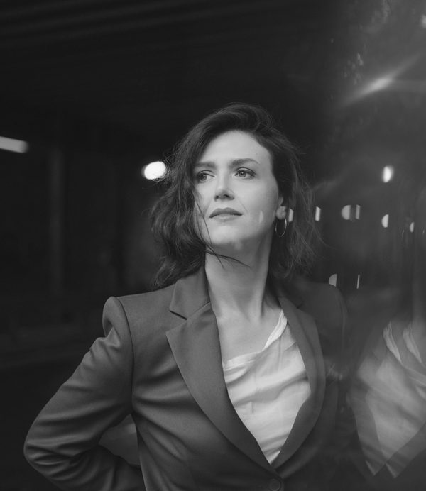 Johanna Soller in black and white