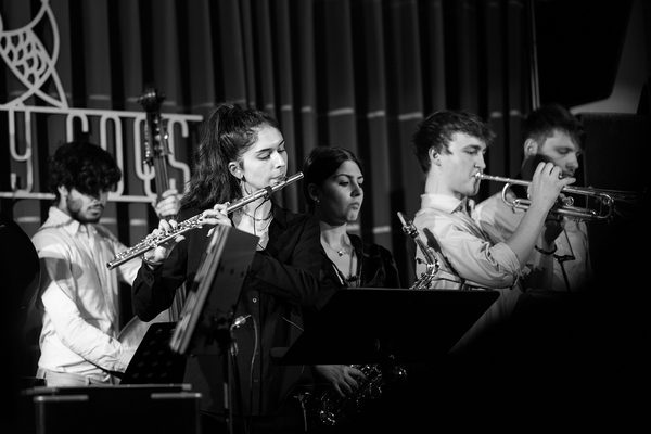 A jazz ensemble.