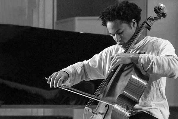 Sheku Kanneh-Mason MBE plays the cello