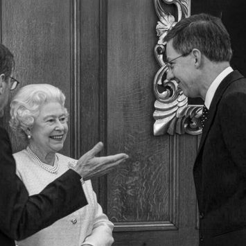 Close up of Her Majesty Queen Elizabeth II and Professor Jonathan Freeman Attwood CBE.