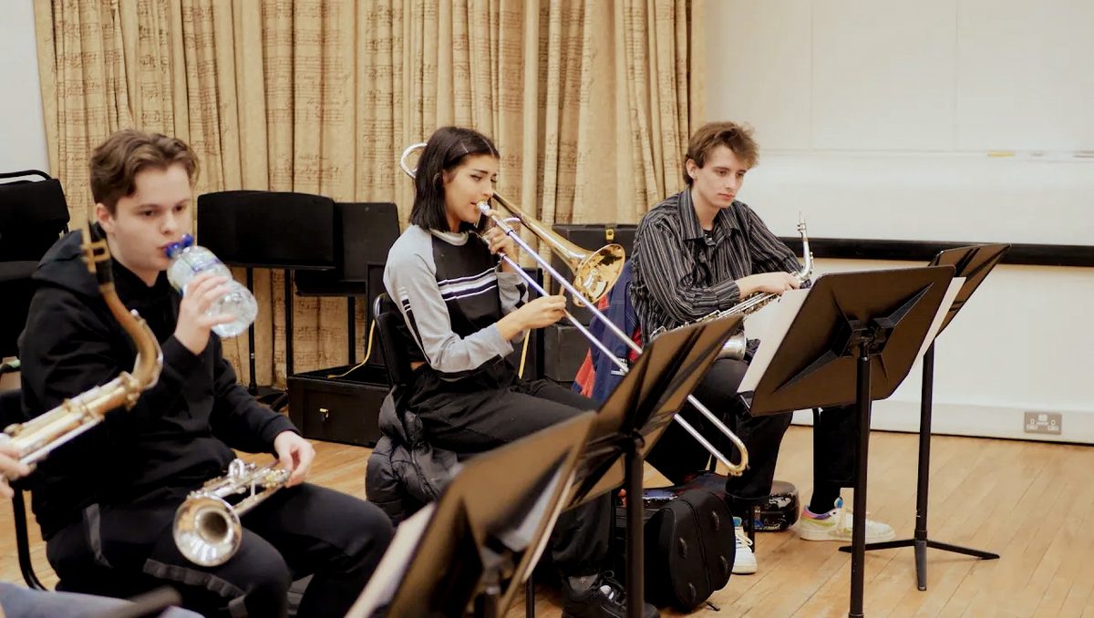 Jazz students in class.
