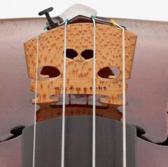 The saddle of the Viotti ex Bruce Stradivarius.