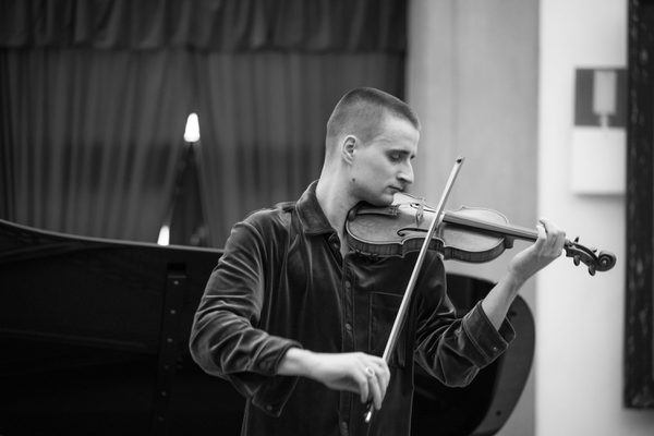 A solo violin student.