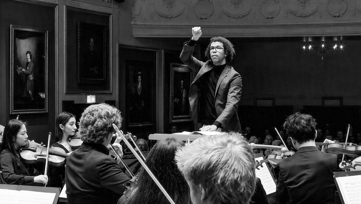 Jonathon Heyward Conducting Academy students