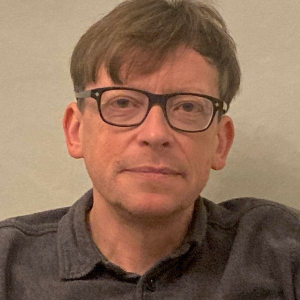 Alex Hills Headshot