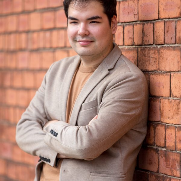 Alim Beisembayev Headshot