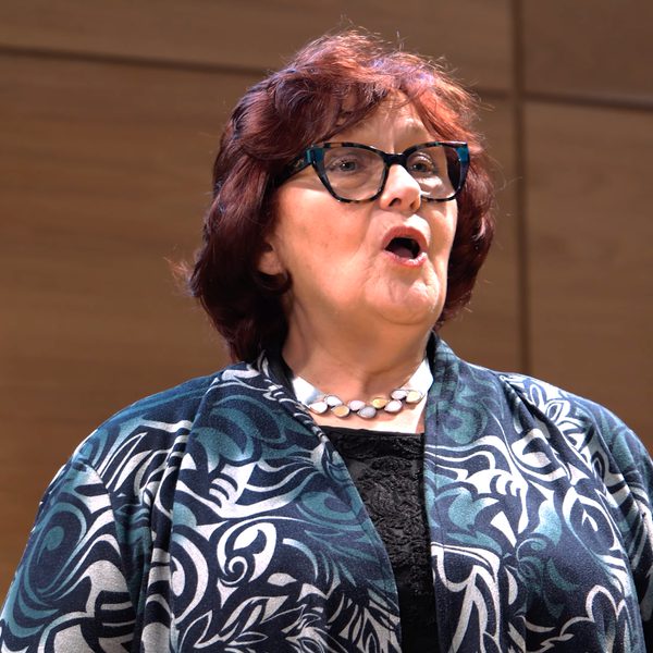 Catherine Wyn-Rogers sings