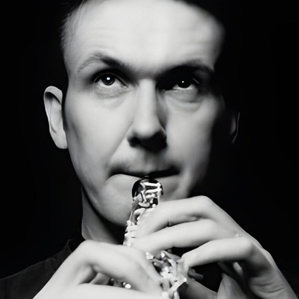 Christopher Cowie headshot