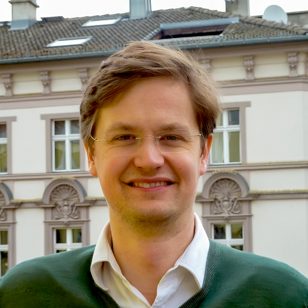 Portrait of Christopher White.