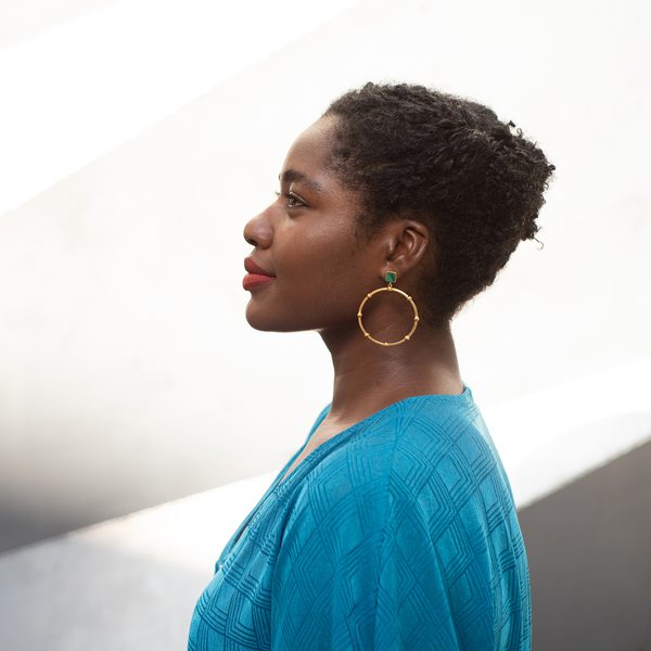 Nardus Williams side profile.