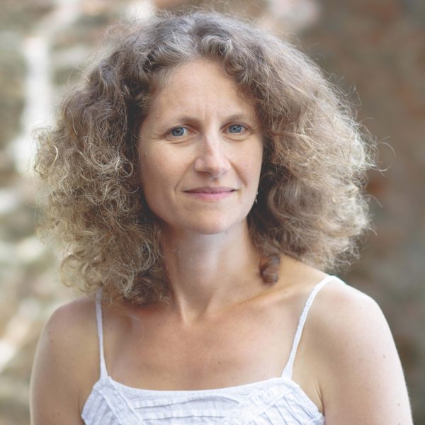 Eleanor Hodgkinson headshot